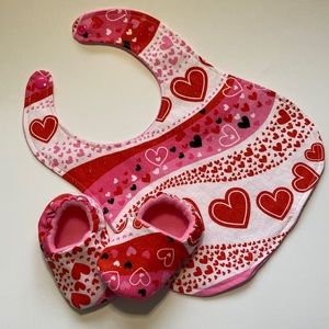 Valentine’s Baby Gift Set, Soft shoes, Drool bib